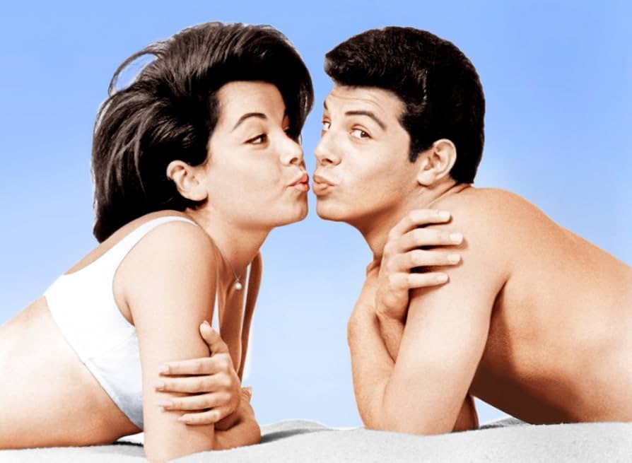 Frankie Avalon and Anette Funicello in Beach Party